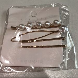 ❤️❤️NWT Set of 4 New Cute Stylish Hair Clips